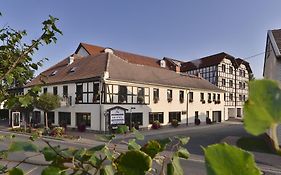 Adler Golf-& Tagungshotel Harth-poellnitz